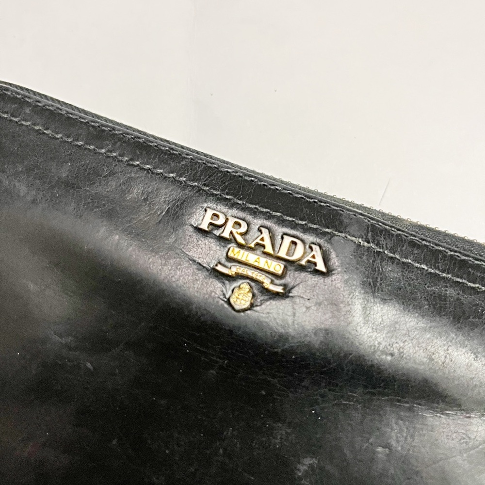🔥PRADA 🔥Logo Patent Leather Zip
Around Wallet - Picture 6 of 9